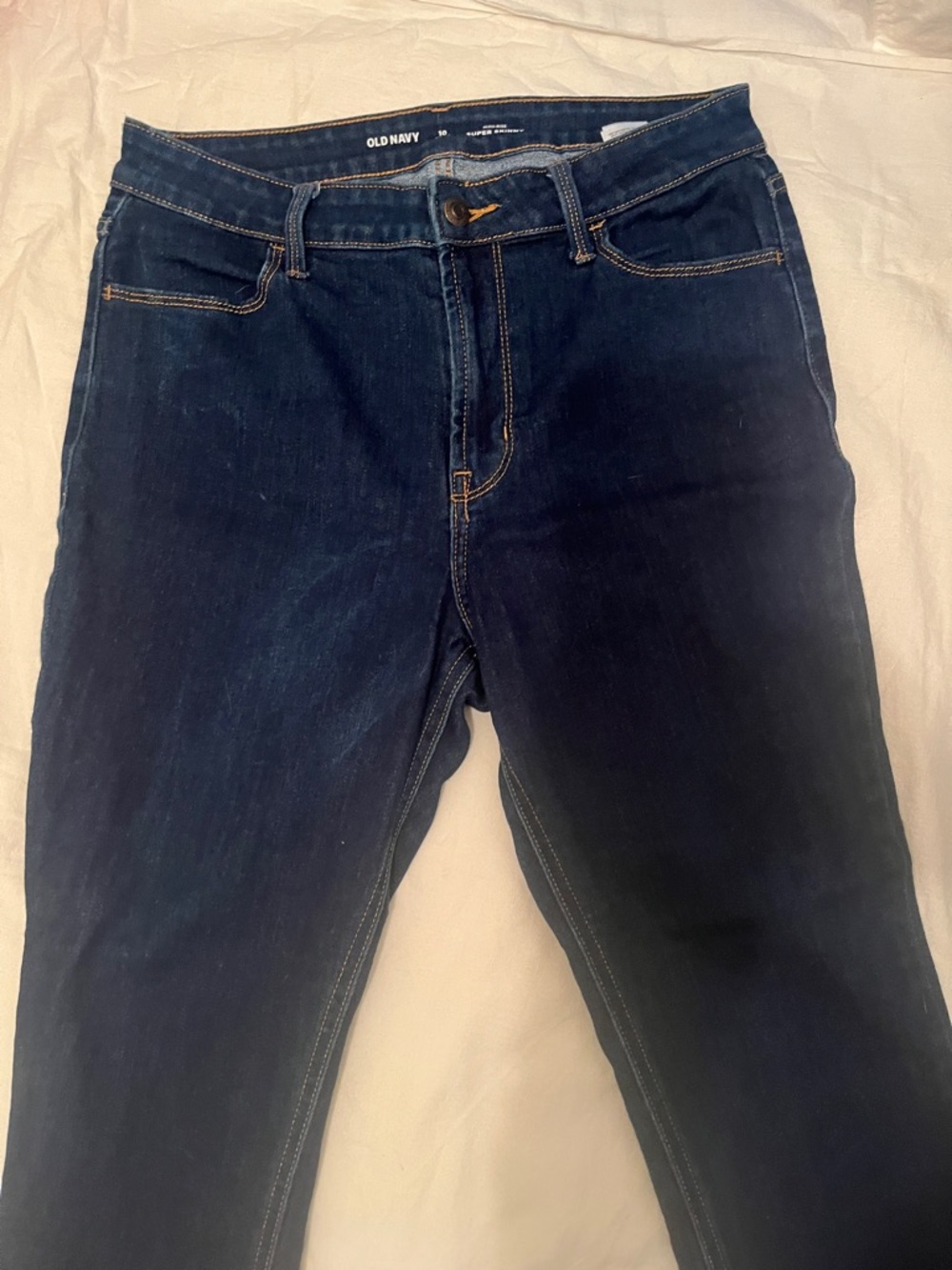 Old Navy Women's Dark Indigo High-Rise Super Skinny Jeans
Women’s Size 10